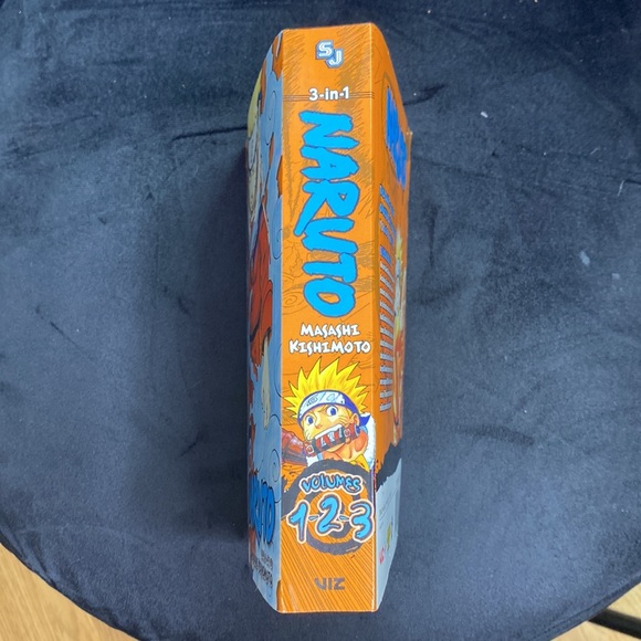 Naruto book - Picture 3 of 3